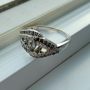 Women's ring